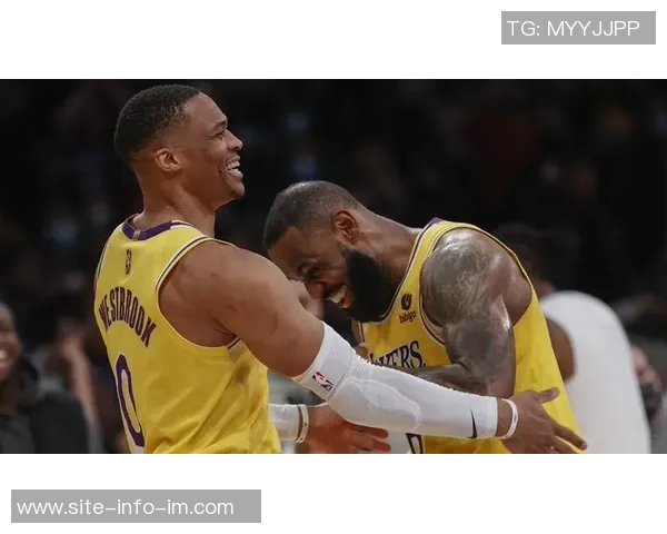 雷迪克期待骑东契奇赠送的103份礼物畅游海边的美好时光 雷迪克期待骑东契奇赠送的103份礼物畅游海边的美好时光