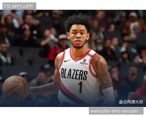 怀特三分表现出色助力球队胜利西蒙斯贡献巨大成关键球员 怀特三分表现出色助力球队胜利西蒙斯贡献巨大成关键球员