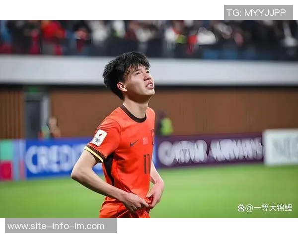 拜合拉木错失单刀良机对方门将神勇扑救令人叹息