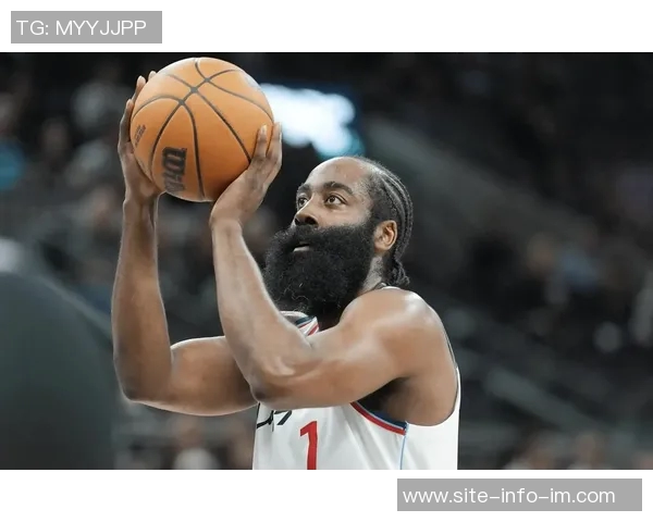 快船重建之际哈登与小卡谁更值得留下白巧克力给出独到见解